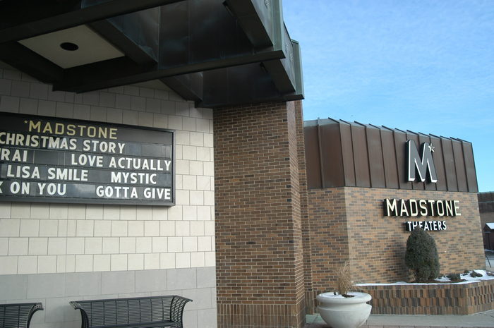 Village 7 Theatres (Briarwood Dollar Movies 4) - Dec 2003 (newer photo)